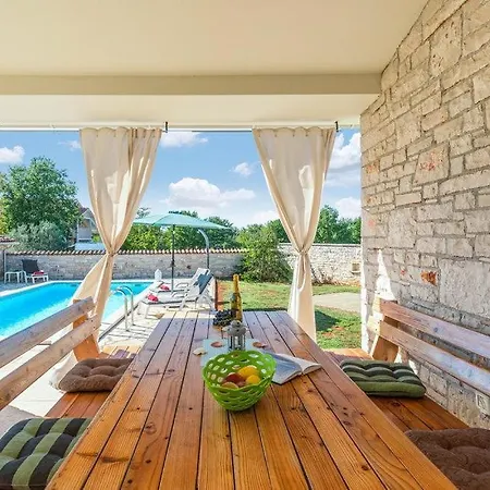 Lavanda By Guide * Mednjan