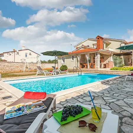 Lavanda By Guide Villa *