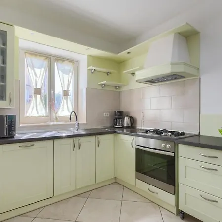 Lavanda By Guide Mednjan