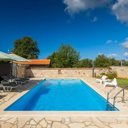 Lavanda By Guide Villa *